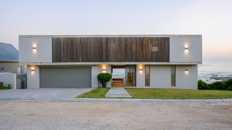 5 Bedroom Property for Sale in Suiderstrand Western Cape